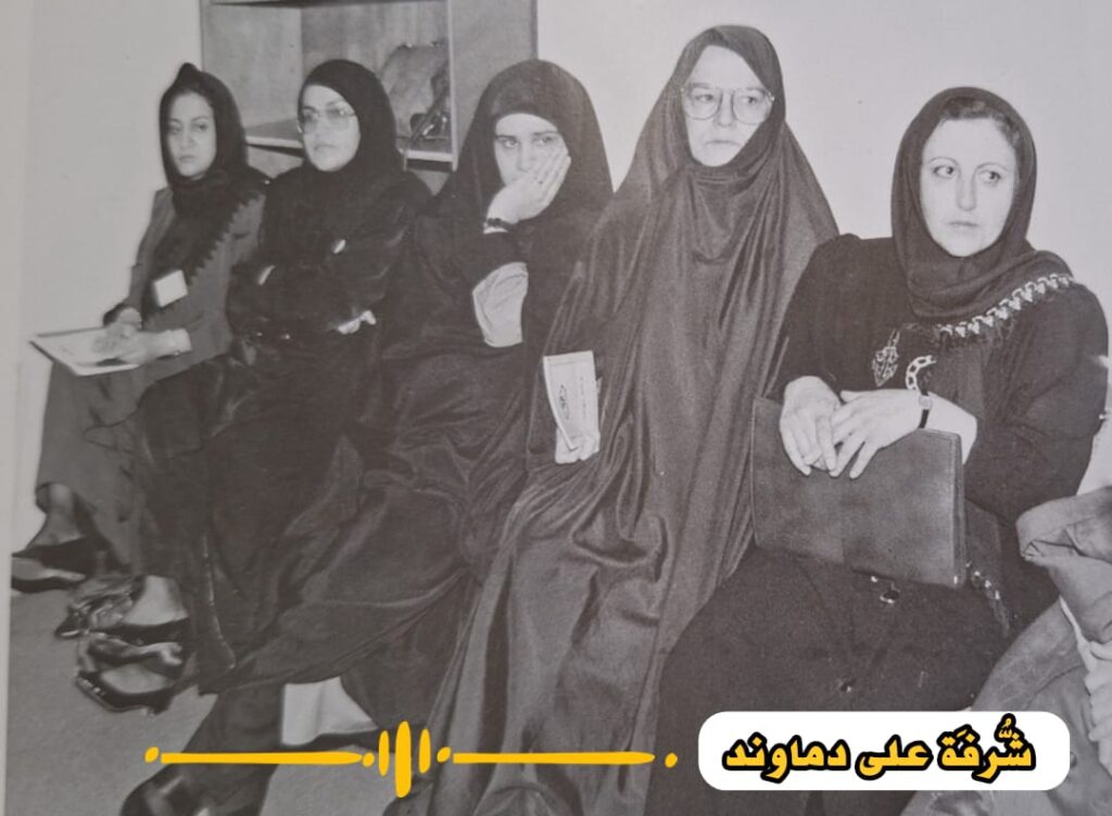 شيرين:صوت إيران، وشارة النهاية:«يار دبستانی من».